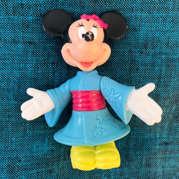 18 Disney Vintage Figurines - Picture 4 of 17